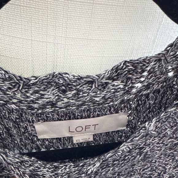 LOFT Heathered Gray Crewneck Sweater - Picture 2 of 2